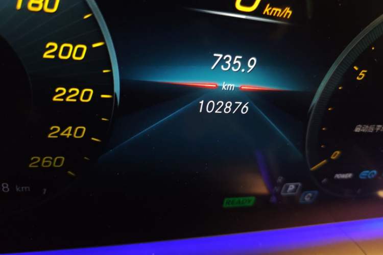 Used Mercedes-Benz GLS 2020 GLS 450 4MATIC Dynamic Edition Odometer Close Up
