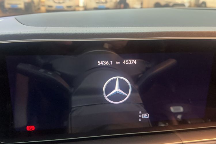 Used Mercedes-Benz GLS 2020 GLS 450 4MATIC Dynamic Edition Odometer Close Up