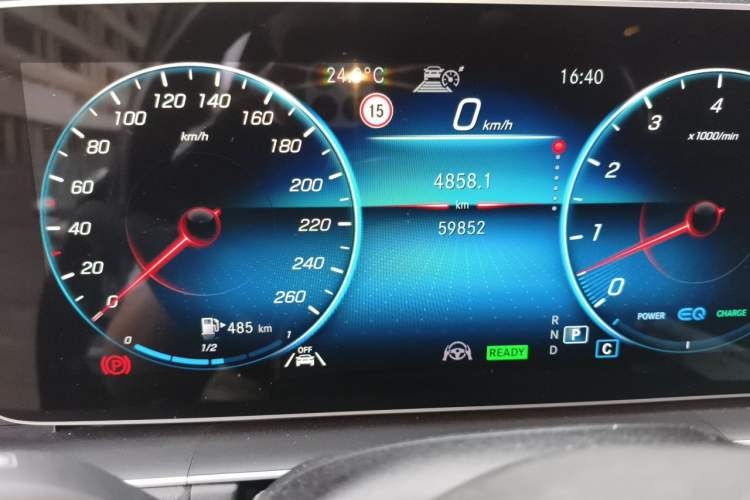 Used Mercedes-Benz GLS 2020 GLS 450 4MATIC Luxury Model Odometer Close Up