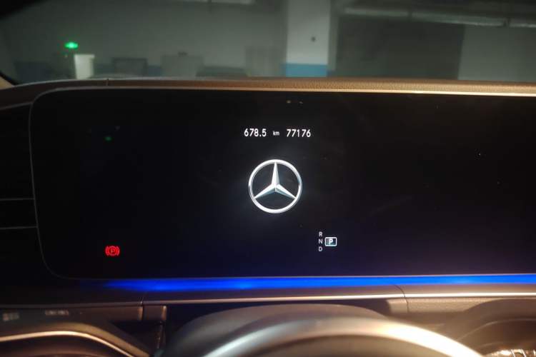 Used Mercedes-Benz GLS 2020 GLS 450 4MATIC Dynamic Edition Odometer Close Up