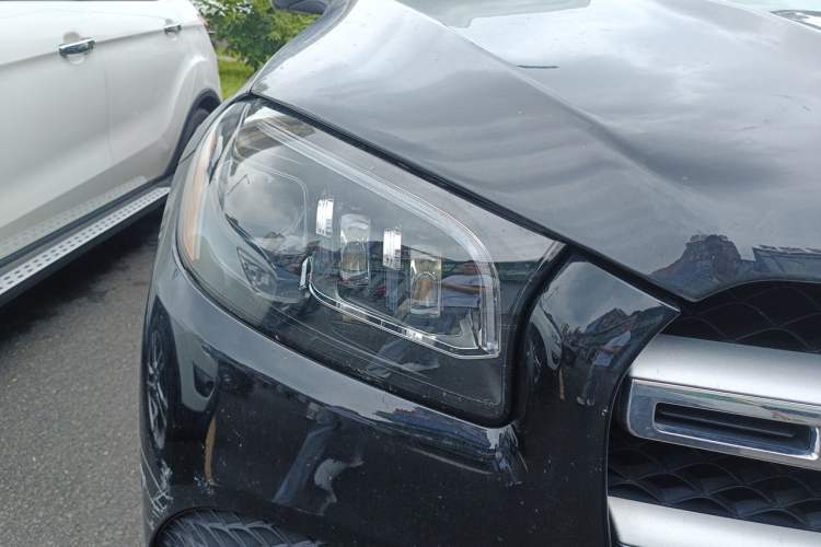 Used Mercedes-Benz GLS  Right Front Headlight