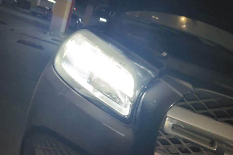 Used Mercedes-Benz GLS 2020 GLS 450 4MATIC Dynamic Edition Right Front Headlight