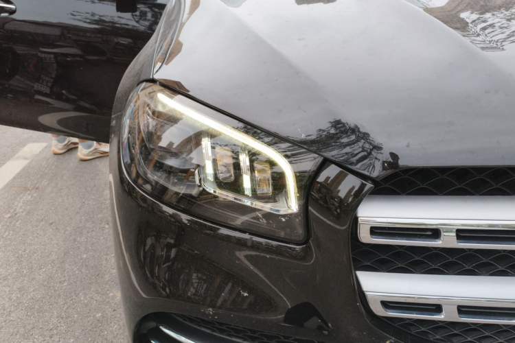 Used Mercedes-Benz GLS 2020 GLS 450 4MATIC Luxury Model Right Front Headlight