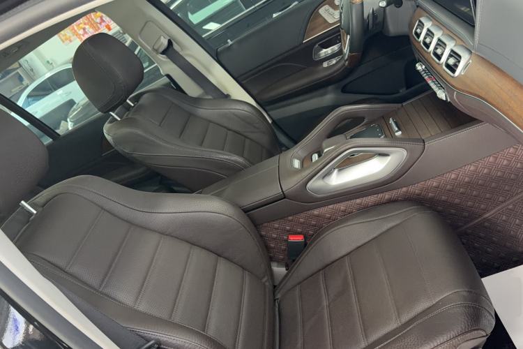 Used Mercedes-Benz GLS 2020 GLS 450 4MATIC Luxury Model Right Front Seat