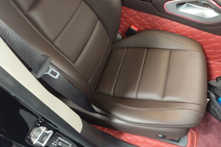 Used Mercedes-Benz GLS 2020 GLS 450 4MATIC Dynamic Edition Right Front Seat