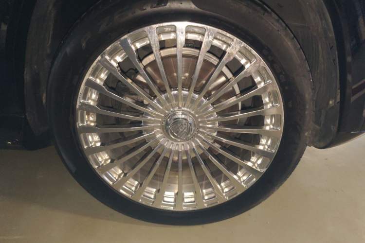 Used Mercedes-Benz GLS  Right Front Wheel Hub