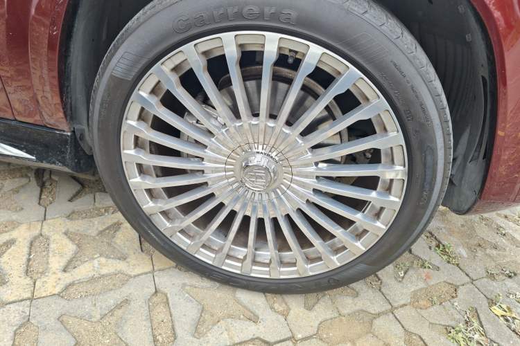 Used Mercedes-Benz GLS 2020 GLS 450 4MATIC Dynamic Edition Right Front Wheel Hub