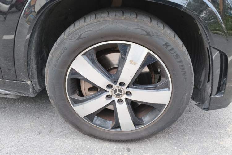 Used Mercedes-Benz GLS 2020 GLS 450 4MATIC Luxury Model Right Front Wheel Hub