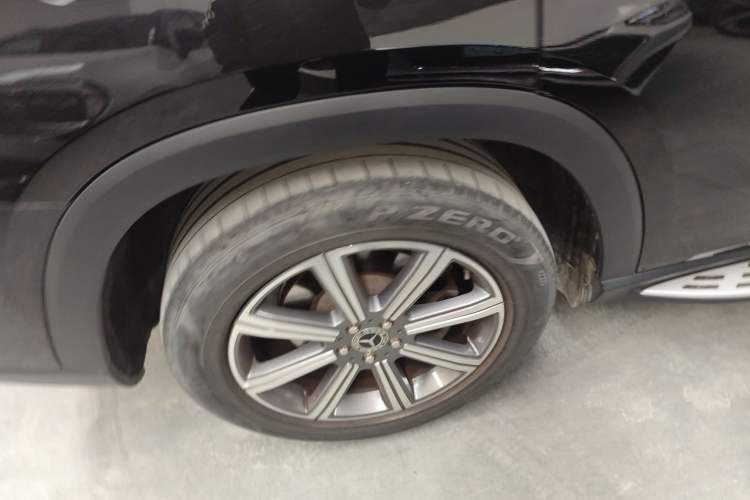 Used Mercedes-Benz GLS 2020 GLS 450 4MATIC Dynamic Edition Right Rear Wheel Hub