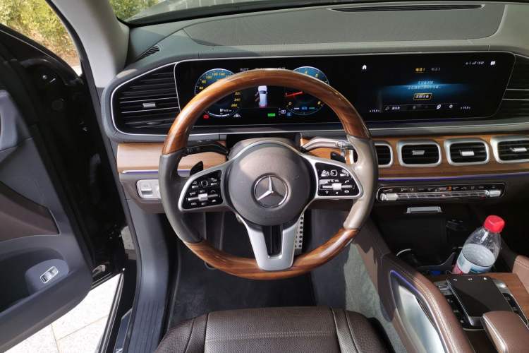 Used Mercedes-Benz GLS 2020 GLS 450 4MATIC Luxury Model Steering Wheel