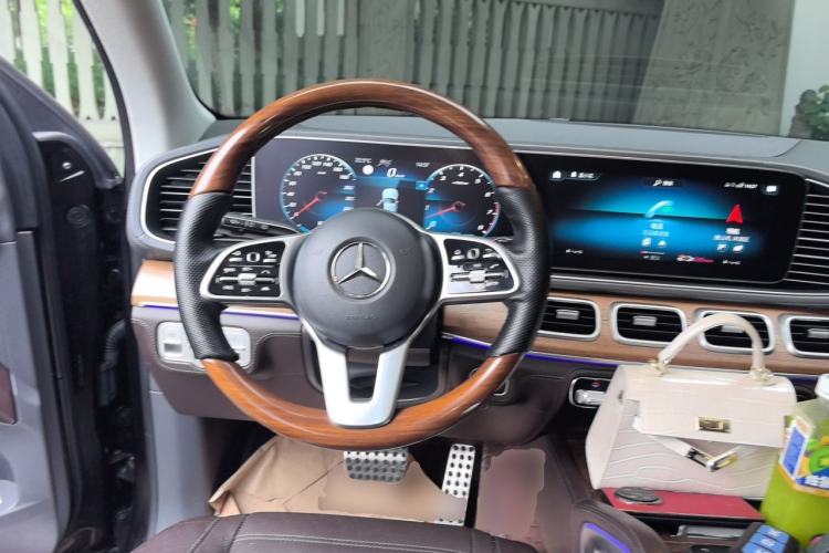 Used Mercedes-Benz GLS 2020 GLS 450 4MATIC Luxury Model Steering Wheel
