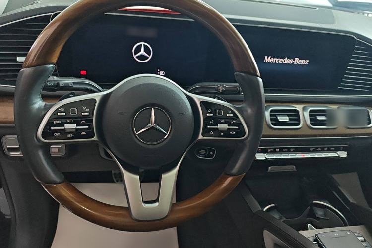 Used Mercedes-Benz GLS 2020 GLS 450 4MATIC Luxury Model Steering Wheel