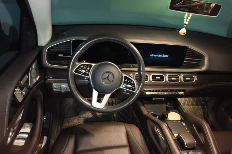 Used Mercedes-Benz GLS 2020 GLS 450 4MATIC Dynamic Edition Steering Wheel
