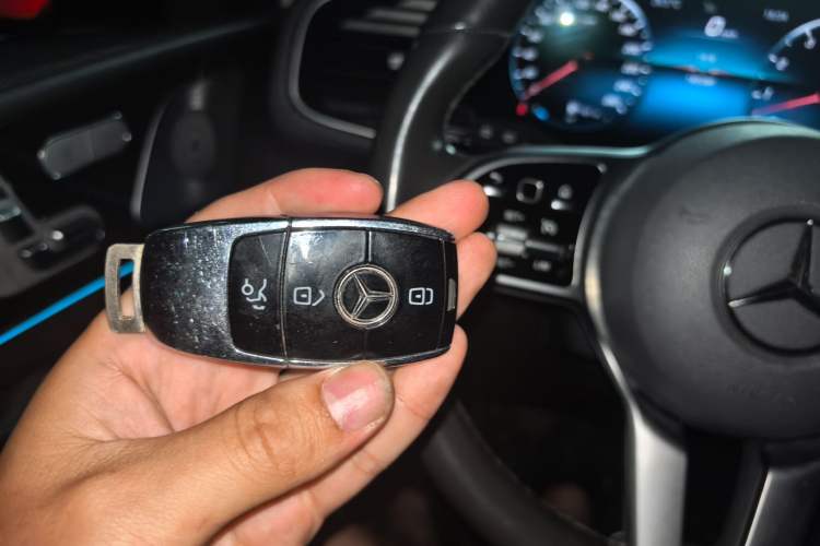 Used Mercedes-Benz GLS 2020 GLS 450 4MATIC Dynamic Edition Vehicle Key