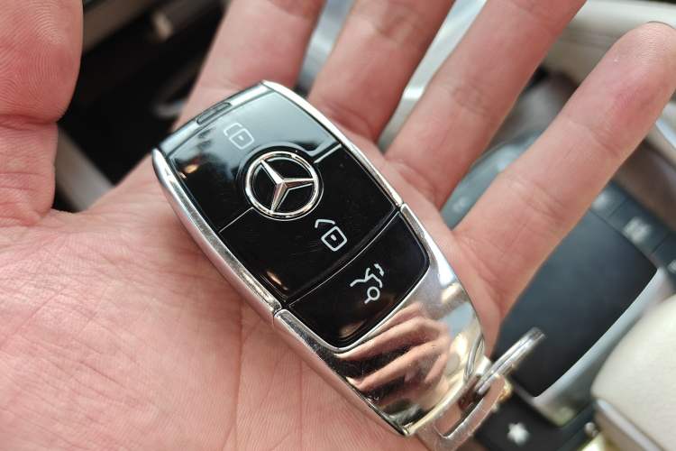 Used Mercedes-Benz GLS 2020 GLS 450 4MATIC Luxury Model Vehicle Key