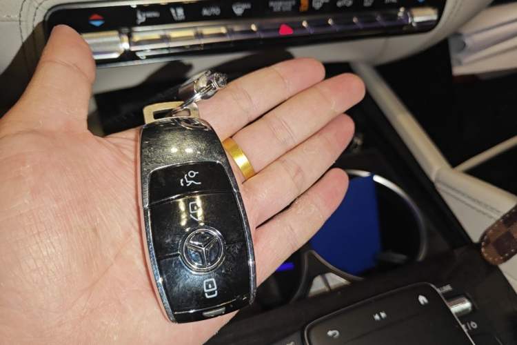 Used Mercedes-Benz GLS 2020 GLS 450 4MATIC Dynamic Edition Vehicle Key