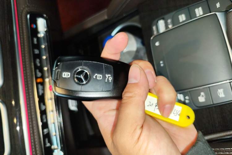 Used Mercedes-Benz GLS 2020 GLS 450 4MATIC Dynamic Edition Vehicle Key