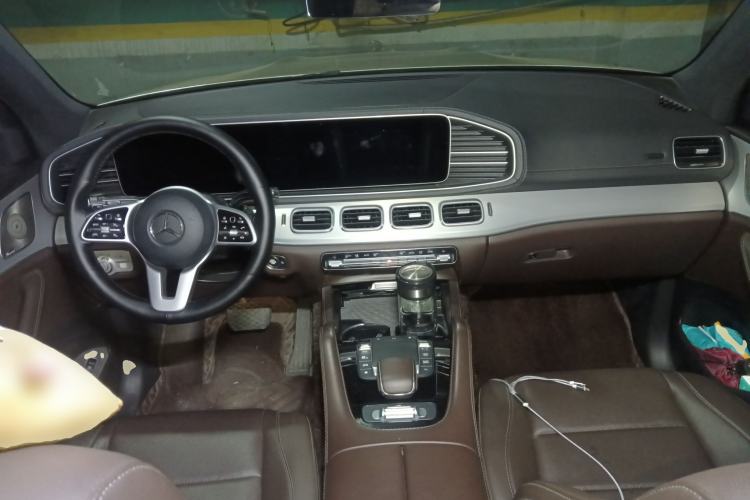 Used Mercedes-Benz GLS 2020 GLS 450 4MATIC Luxury Model Center Console