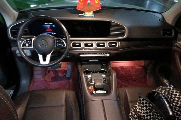 Used Mercedes-Benz GLS 2020 GLS 450 4MATIC Dynamic Edition Center Console