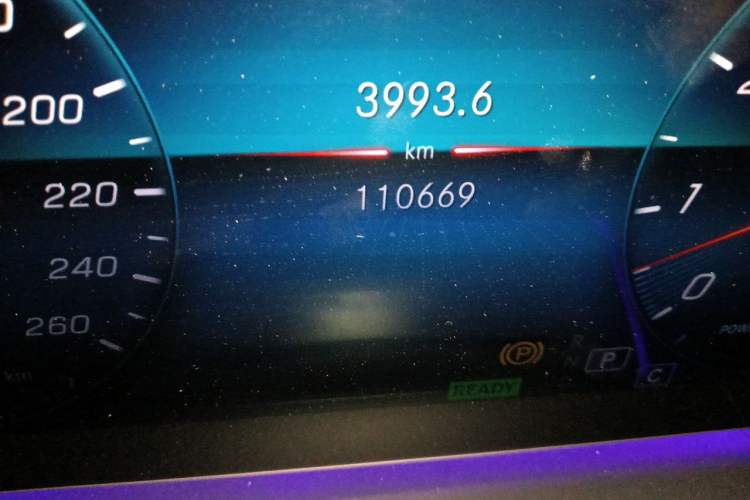 Used Mercedes-Benz GLS 2020 GLS 450 4MATIC Dynamic Edition Odometer Close Up