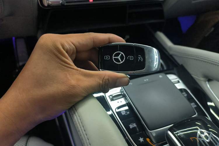 Used Mercedes-Benz GLS 2020 GLS 450 4MATIC Luxury Model Vehicle Key