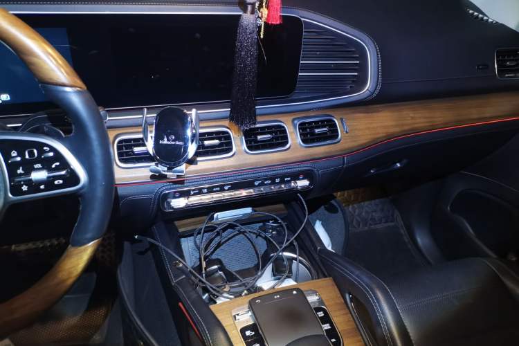 Used Mercedes-Benz GLS 2020 GLS 450 4MATIC Luxury Model Audio And AC Panel