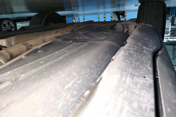 Used Mercedes-Benz GLS  Chassis Rear Right