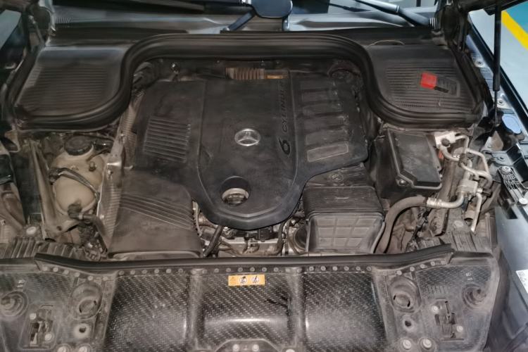 Used Mercedes-Benz GLS  Engine Bay