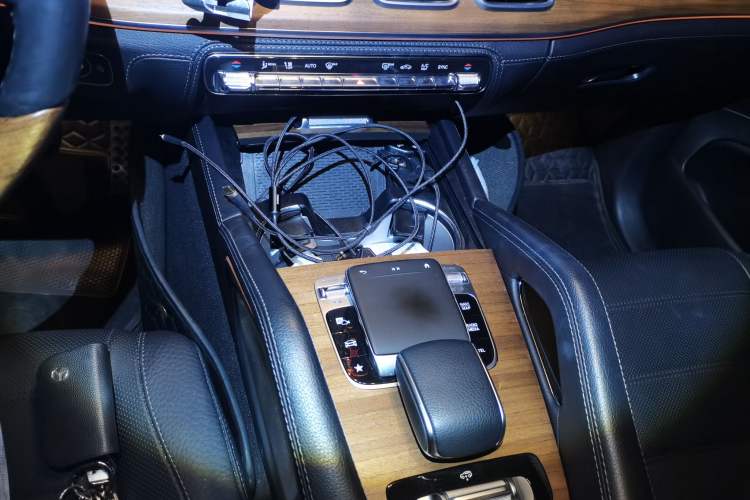 Used Mercedes-Benz GLS 2020 GLS 450 4MATIC Luxury Model Gear Lever