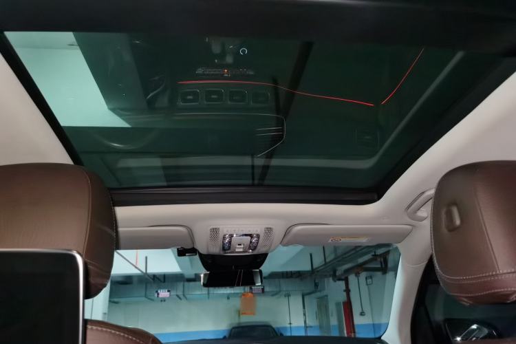 Used Mercedes-Benz GLS  Headliner