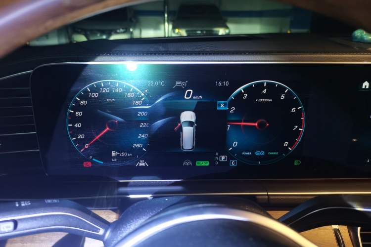 Used Mercedes-Benz GLS 2020 GLS 450 4MATIC Luxury Model Instrument Cluster