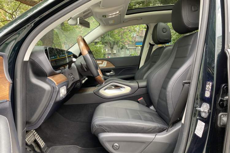 Used Mercedes-Benz GLS 2020 GLS 450 4MATIC Luxury Model Interior 1