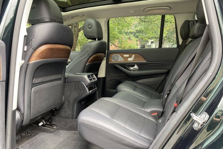 Used Mercedes-Benz GLS 2020 GLS 450 4MATIC Luxury Model Interior 2