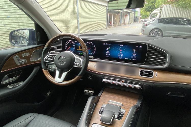 Used Mercedes-Benz GLS 2020 GLS 450 4MATIC Luxury Model Interior 6