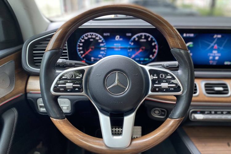 Used Mercedes-Benz GLS 2020 GLS 450 4MATIC Luxury Model Interior 7