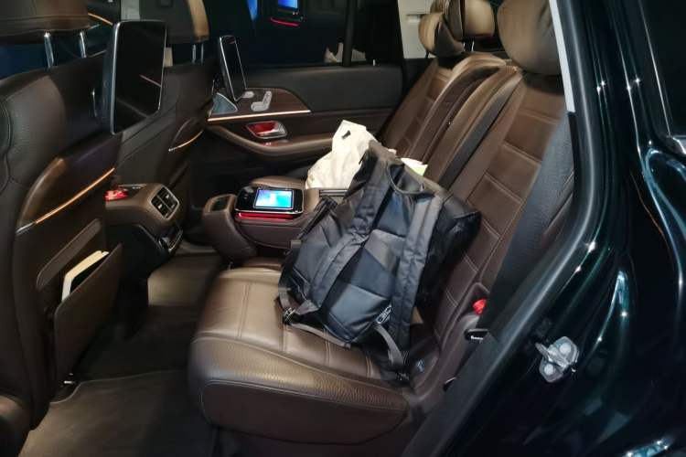 Used Mercedes-Benz GLS  Left Rear Seat