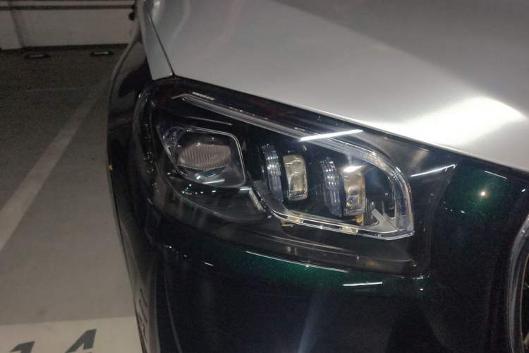 Used Mercedes-Benz GLS 2020 GLS 450 4MATIC Luxury Model Right Front Headlight