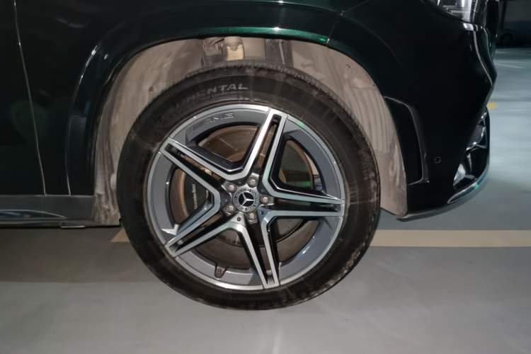 Used Mercedes-Benz GLS  Right Front Wheel Hub