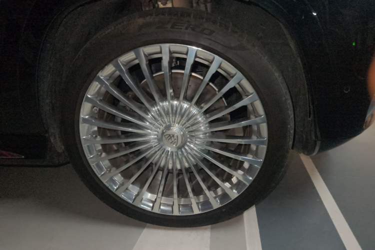 Used Mercedes-Benz GLS 2020 GLS 450 4MATIC Luxury Model Right Front Wheel Hub
