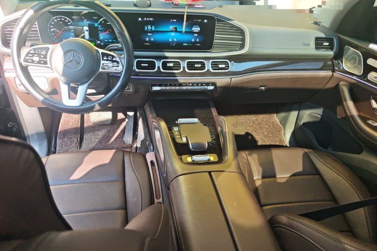 Used Mercedes-Benz GLS 2020 GLS 450 4MATIC Dynamic Edition Center Console