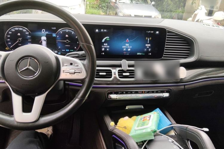 Used Mercedes-Benz GLS 2020 GLS 450 4MATIC Dynamic Edition Center Console