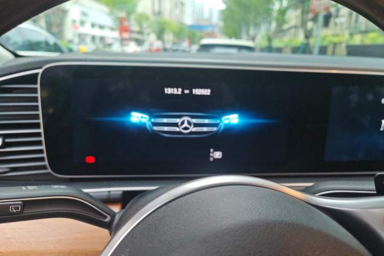 Used Mercedes-Benz GLS 2020 GLS 450 4MATIC Luxury Model Instrument Cluster
