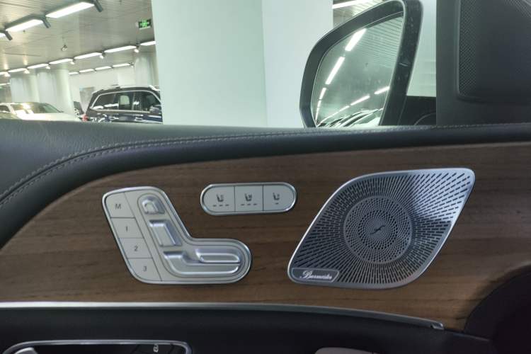 Used Mercedes-Benz GLS 2020 GLS 450 4MATIC Luxury Model Interior 3