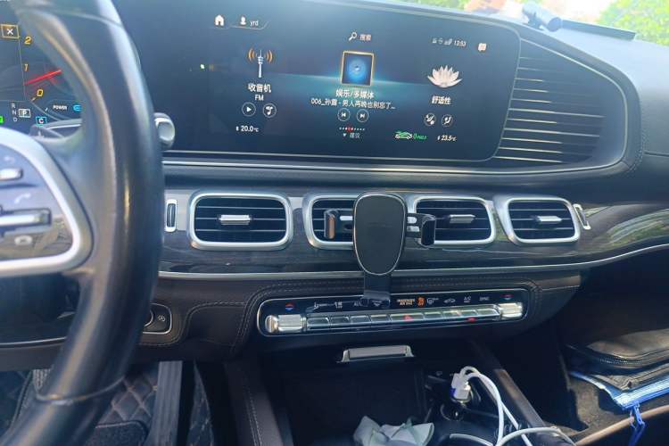 Used Mercedes-Benz GLS 2021 GLS 450 4MATIC Stylish Model Audio And AC Panel