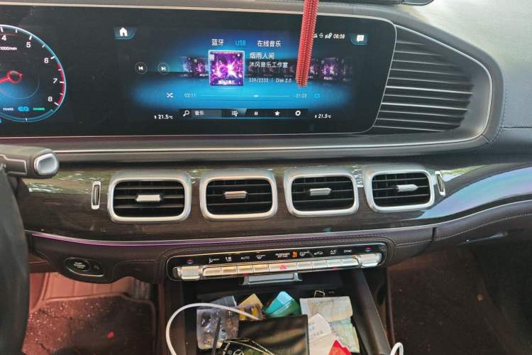Used Mercedes-Benz GLS 2021 GLS 450 4MATIC Stylish Model Audio And AC Panel