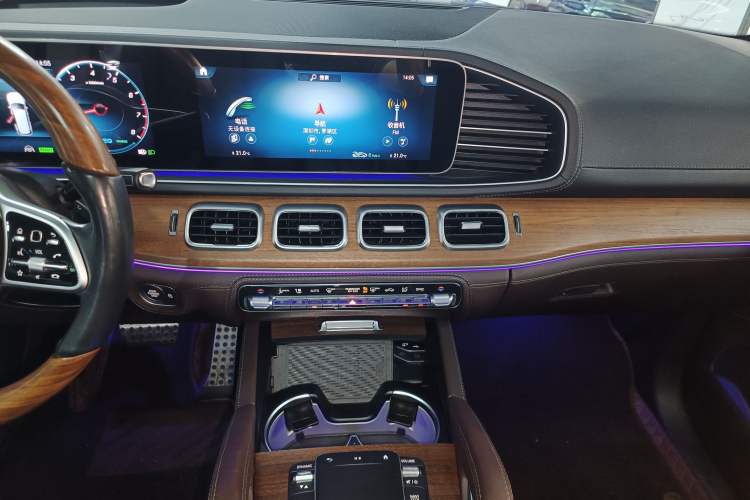 Used Mercedes-Benz GLS 2021 GLS 450 4MATIC Luxury Model Audio And AC Panel