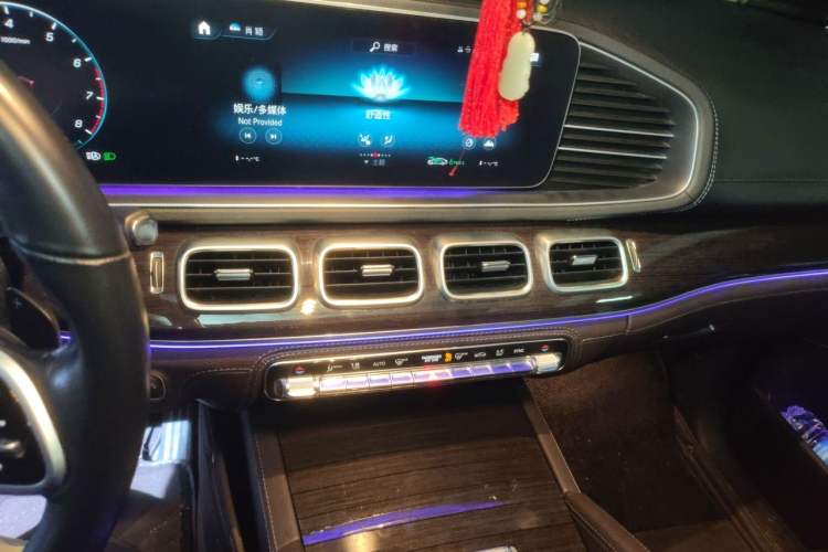 Used Mercedes-Benz GLS 2021 Refresh GLS 450 4MATIC Fashion Edition Audio And AC Panel