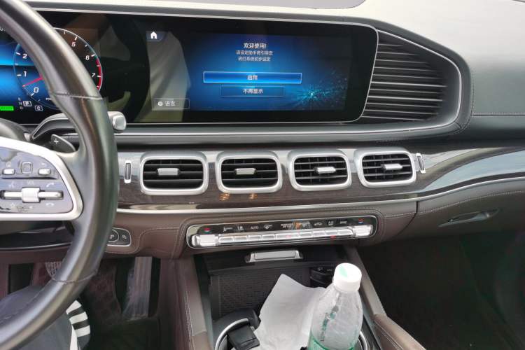 Used Mercedes-Benz GLS 2021 Refresh GLS 450 4MATIC Fashion Edition Audio And AC Panel