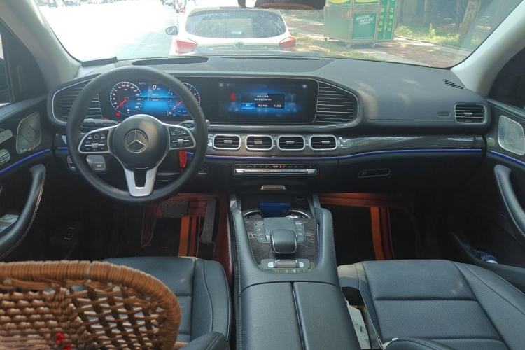 Used Mercedes-Benz GLS 2021 Refresh GLS 450 4MATIC Fashion Edition Center Console