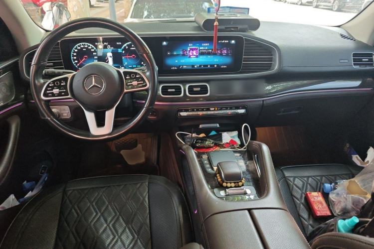Used Mercedes-Benz GLS 2021 GLS 450 4MATIC Stylish Model Center Console